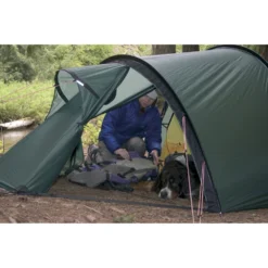 Hilleberg Nallo 4 GT -Outdoor Camping nallogtgrn vestibulebthdrs stuartcraig 2 46227.1626822259